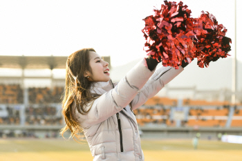 강원FC, 4월1일 춘천 홈경기서 '박기량 팬사인회' 개최