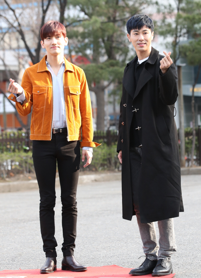 동방신기,아침부터 '심쿵'