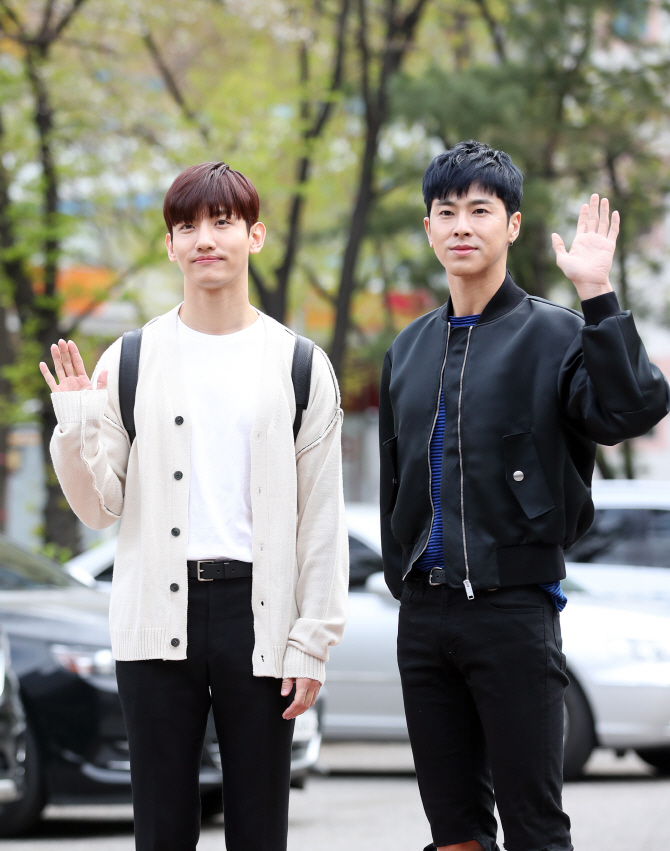 동방신기, 빈틈없는 '멋짐'