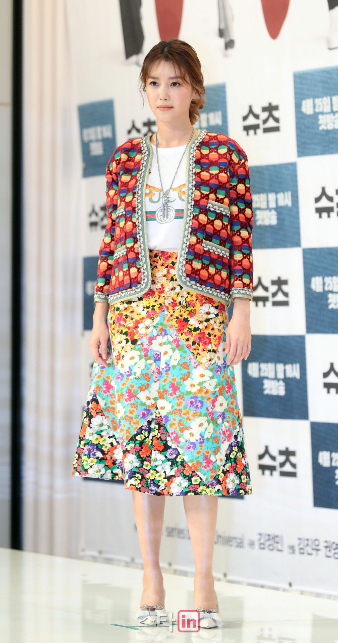 [포토]채정안 '봄처럼 반짝반짝'
