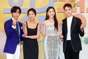 '훈남' 황정음 "엄마됐지만 로코로, 기존 모습 그대로"