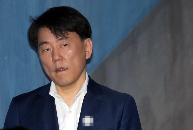 안팎으로 시끄러운 히어로즈, 창단 10년 만에 최대 위기