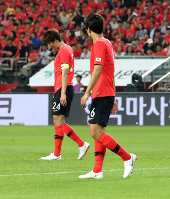 '역습에 무너진 수비' 한국, '가상 스웨덴' 보스니아에 완패