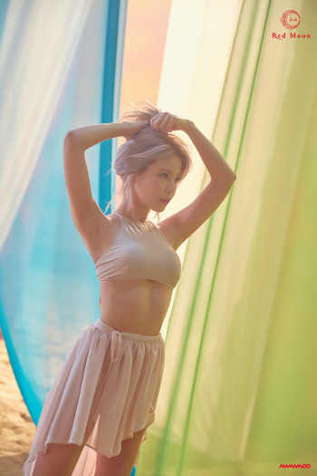 마마무 솔라, '청순+섹시' 콘셉트 포토 '눈길'