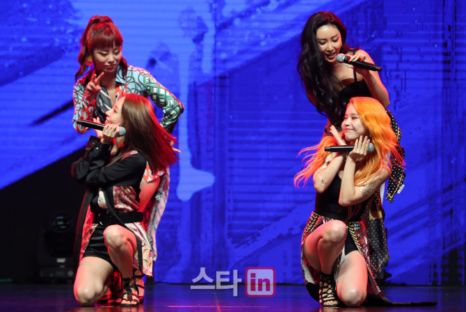 [포토]마마무, "8연속 히트 도전"
