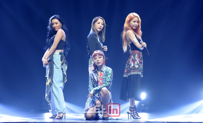 [포토]마마무, 압도적 '걸크러시'