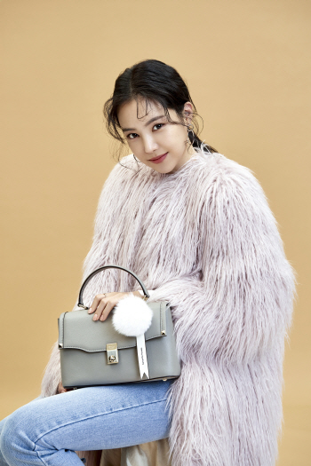 손나은, 분위기 있는 F/W 화보 공개