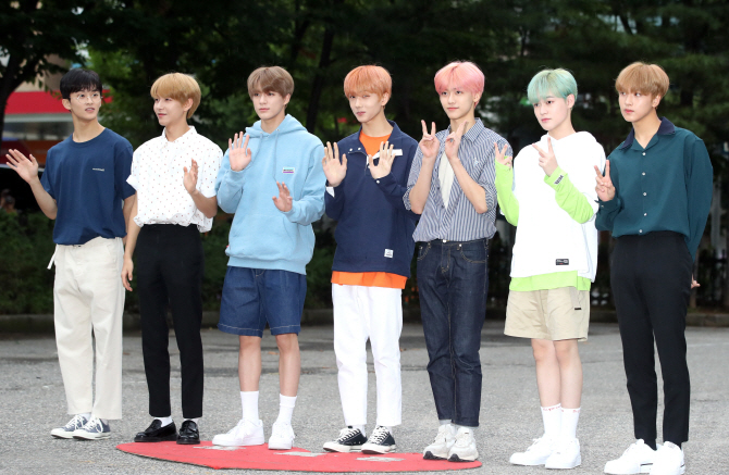 NCT 드림, 상큼이들의 귀요미 인사