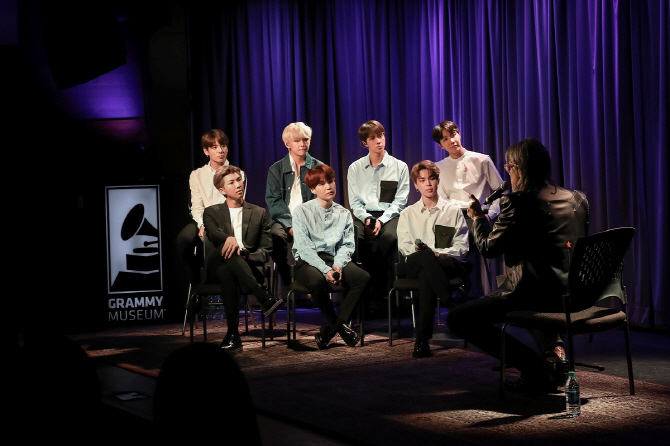 '그래미 뮤지엄 행사' BTS "모든 면에서 마음 다잡을 것"