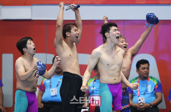 [포토]남북 수영단일팀 '코리아'의 힘