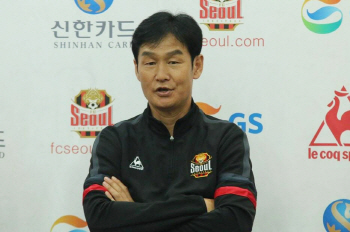 '2년전 우승' FC서울, 2부 강등 위기...최용수 "멱살 잡고라도 올라간다"