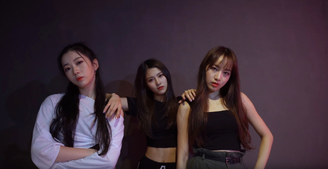 네이처, 니키 미나즈 댄스 커버 '강렬 걸크러시'