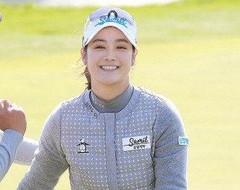 박결, KLPGA 투어 '데뷔 첫 우승'