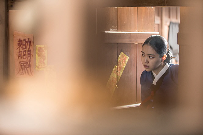 스크린 첫 주연 손나은, '차세대 호러퀸' 예약할까