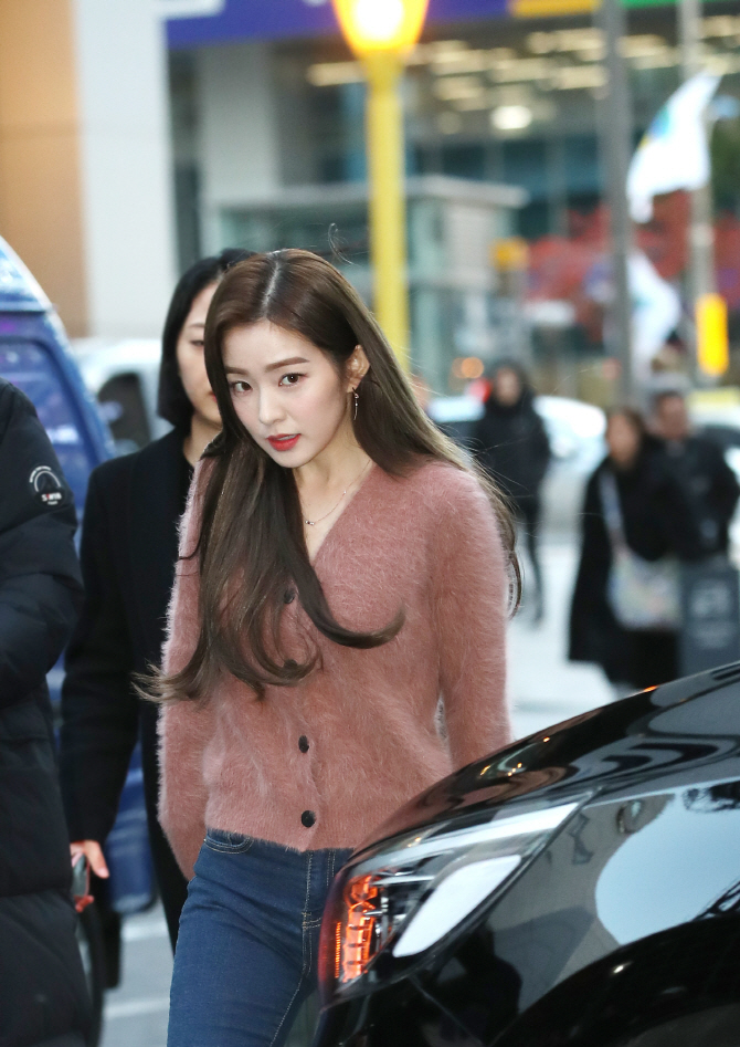 레드벨벳 아이린, 명동에 등장한 청순여신