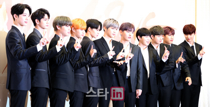워너원 "워너블과 아주 예쁜 사랑 했어요" 작별인사