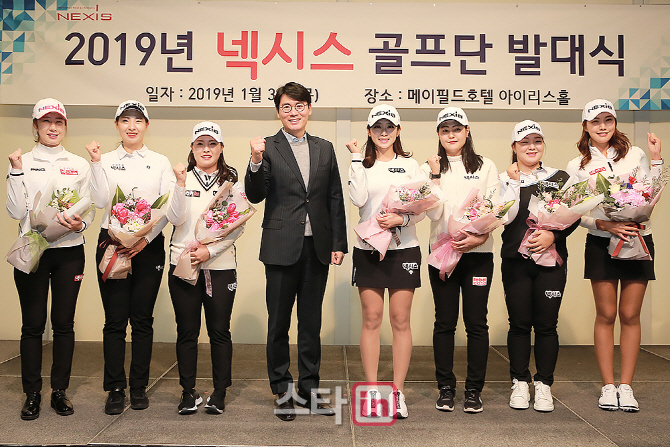 [포토] 넥시스 골프단 '2019 우승 찾아 출발'