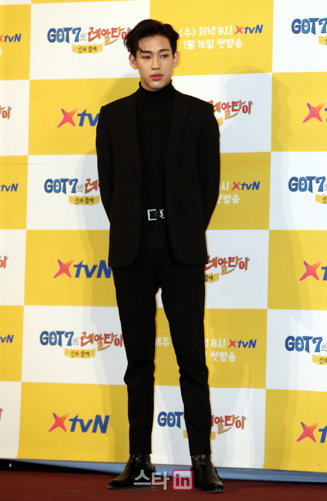 [포토]GOT7 뱀뱀, '올블랙 패션'