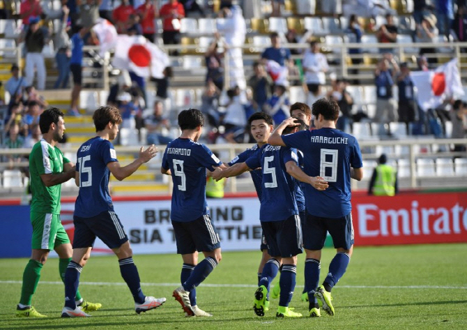 [아시안컵]일본, 약체 투르크메니스탄에 3-2 진땀승