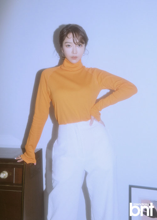[포토]배슬기 "中서 쫄쫄이 의상 입고 출연한 뮤비, 조회 수 10억뷰 넘어"