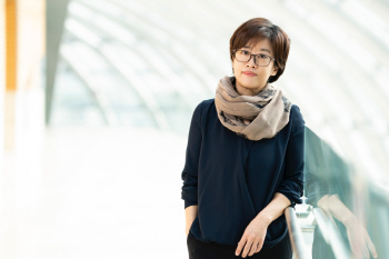 ‘알함브라’ 송재정 작가 “현빈, 테슬라 CEO서 영감”