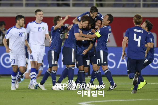 [아시안컵]일본, 4강까지 한국 피한다...우즈벡 꺾고 F조 1위