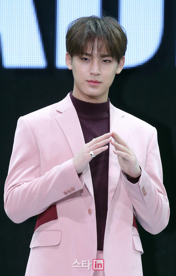 [포토]민규 '멋짐가득'