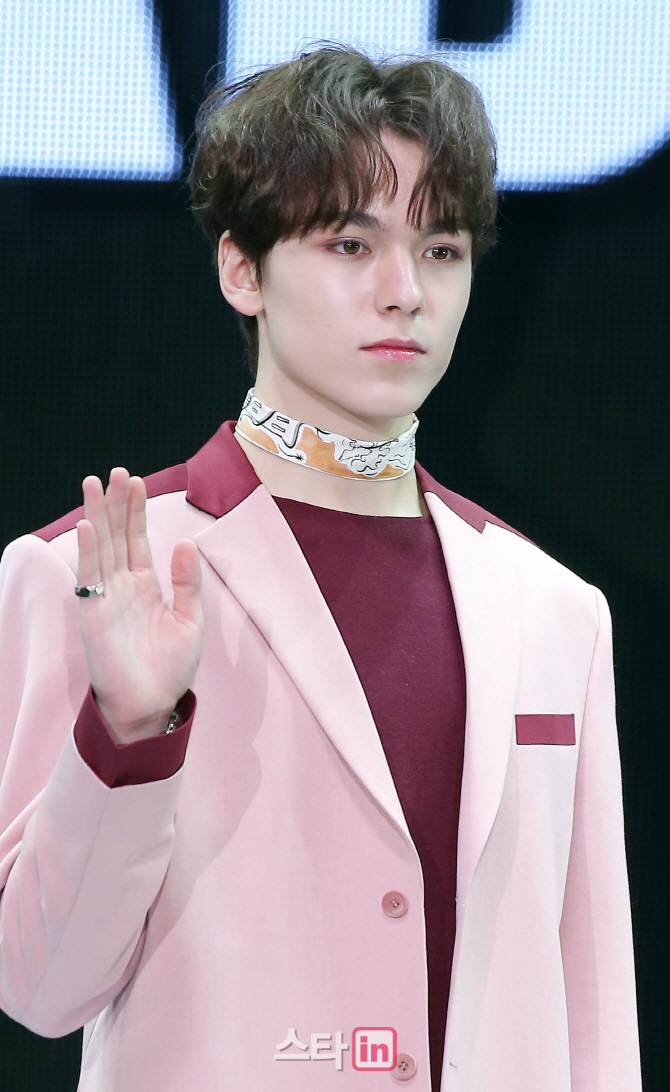 [포토]버논 '카리스마 뿜뿜'
