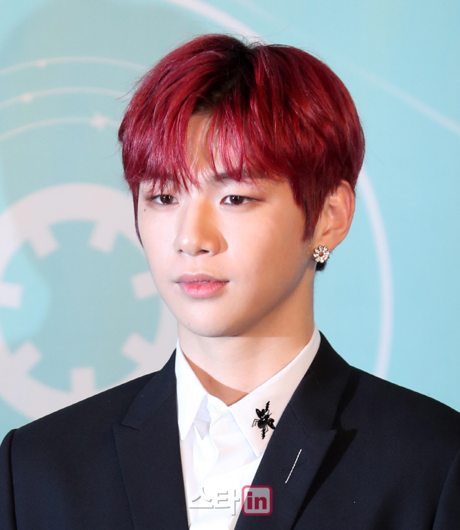 강다니엘 '커피프렌즈' 깜짝 등장…엑소 세훈과 인연