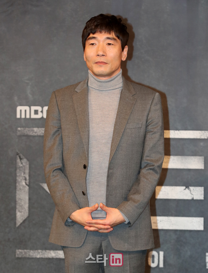 [포토]박원상, '아이템' 많이 사랑해주세요!