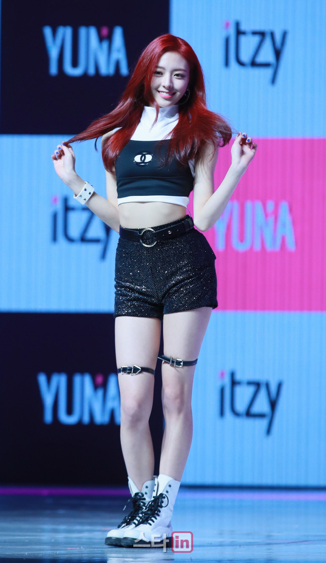 [포토]'ITZY 유나에요'