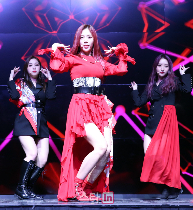 [포토]드림캐쳐 지유, '매력을 느껴보세요'