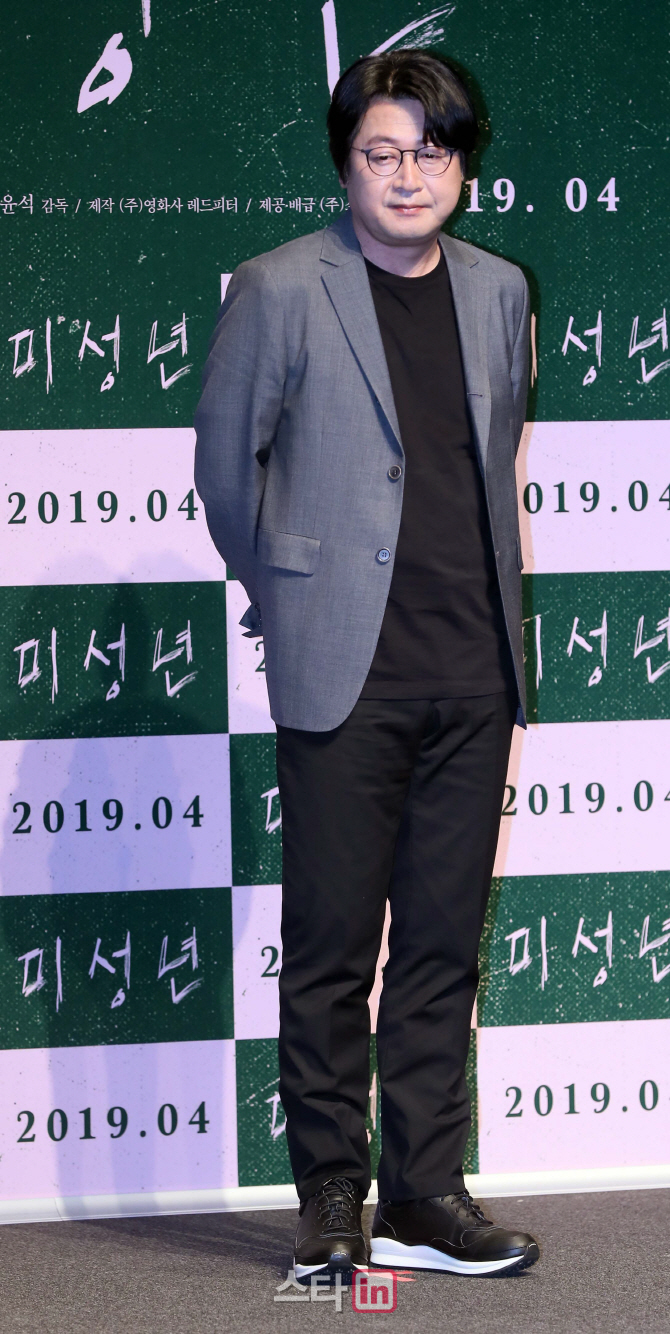 [포토]'영화 미성년으로 감독 데뷔한 김윤석'