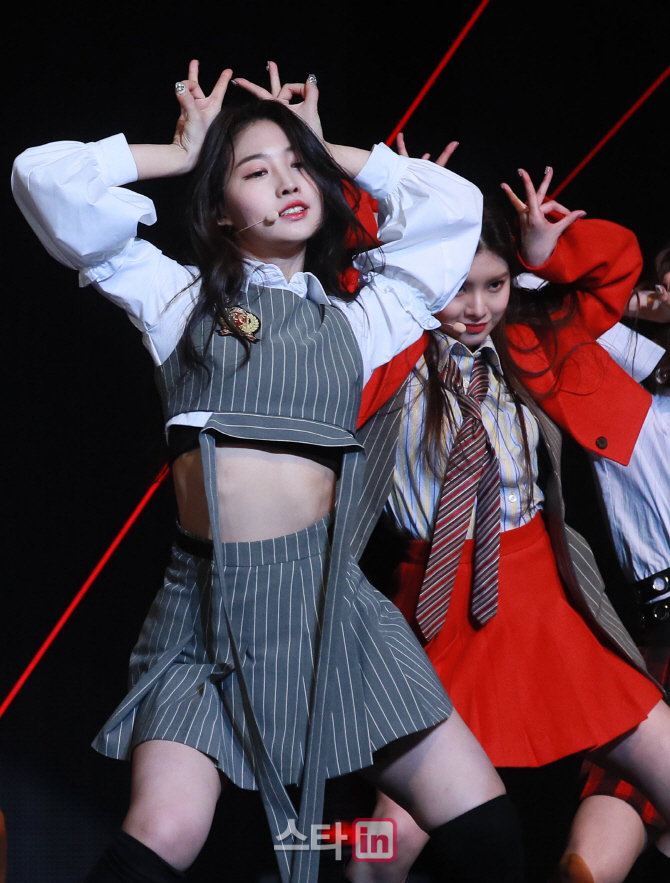 [포토]에버글로우 시현, '독보적인 비주얼'