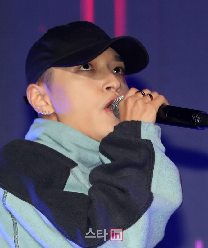 [포토]헤이즈 지원 나온 사이먼 도미닉