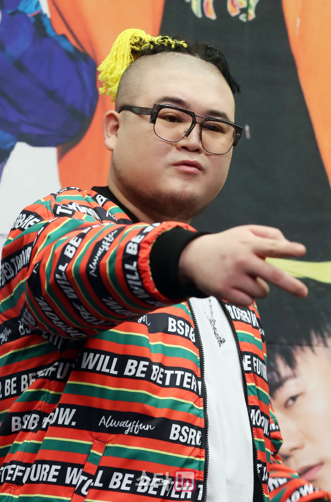 [포토]킬라그램 '깜찍한 포즈'