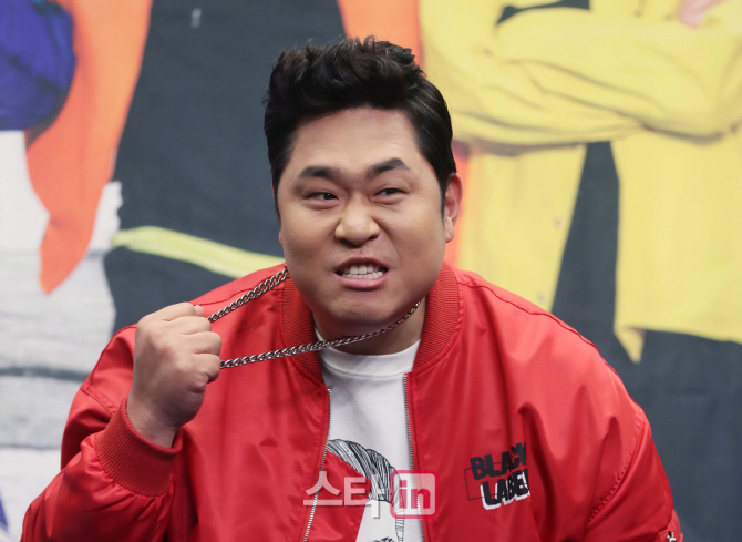 [포토]문세윤 '먹방 스웨그'