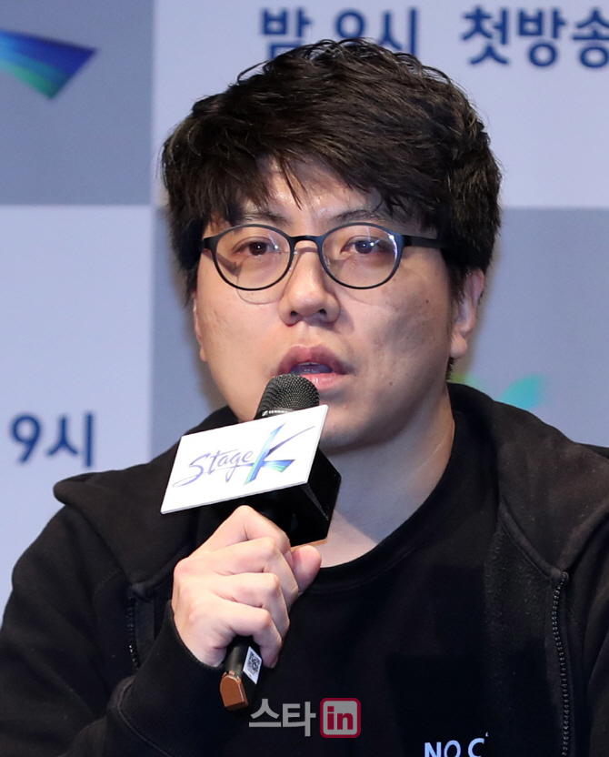 [포토]인사말하는 '스테이지K' 김학민 연출