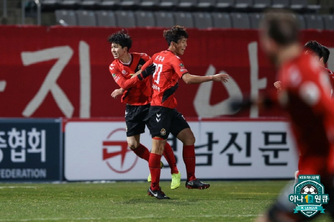 경남FC, 전북현대 상대 0-3->3-3 기적의 무승부