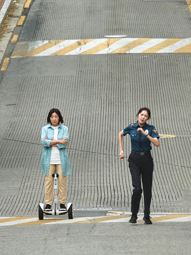 '디지털 성범죄 꼼짝 마'…라미란 '걸캅스' 5월9일 개봉