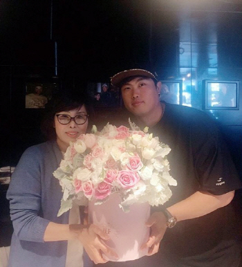 '가족의 힘으로' 대한민국에 승전보 전한 강성훈·류현진