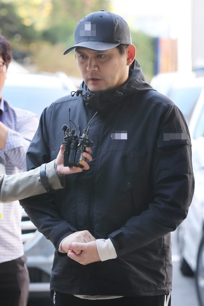 박해미·황민, 협의 이혼…"재산분할 등 비공개"