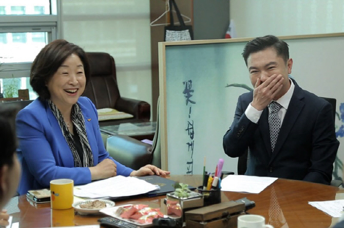 '미우새' 임원희, 심상정 의원 만나 '멘붕'