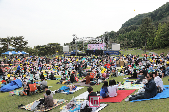 [포토] 서원밸리 그린 콘서트 '명당 자리는 어디고'