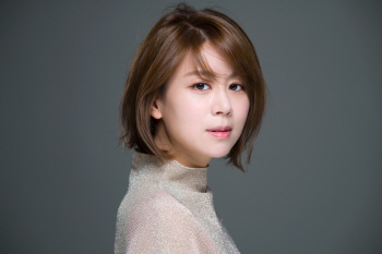 손정은, 첫 연극 ‘미저리’ 도전 소감…“영광스러워”
