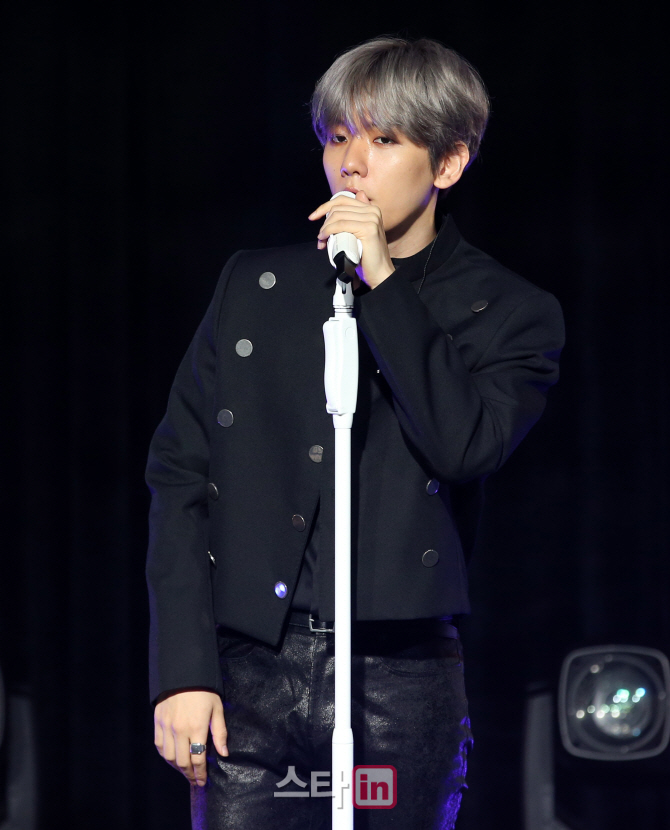 [포토]엑소 백현, '유엔 빌리지(UN Village)'