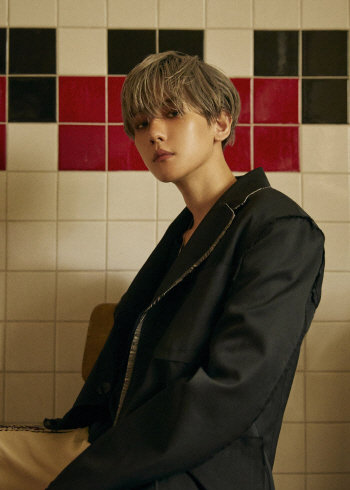 백현, 첫 솔로 앨범 ‘City Lights’ 주간 음반 차트도 1위
