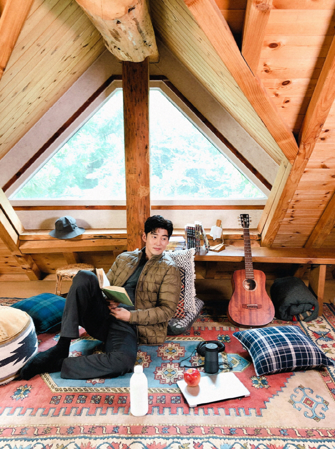 [포토] 윤계상, 마운티아 2019 F/W 화보 비하인드컷