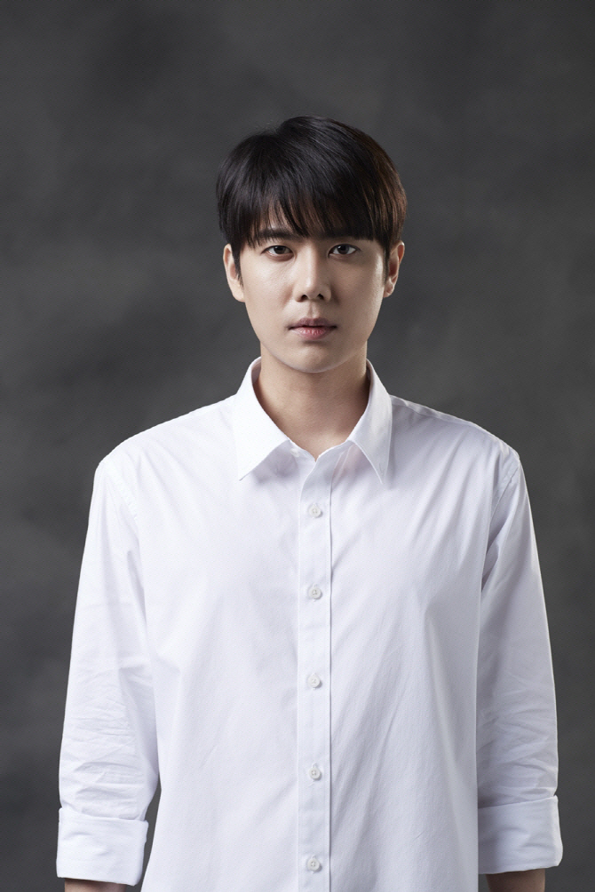 김규종, 연인과 찍은 日여행사진 사과 "이유 불문 죄송"