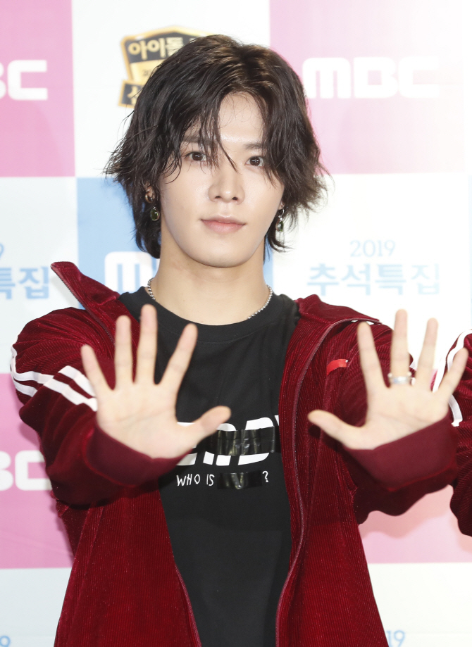 NCT127 유타, 살짝 젖은 헤어 섹시해